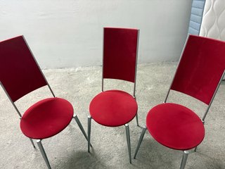 Sillas de comedor/cocina rojas y plateadas