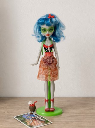 Monster High Ghoulia Playa Muñeca