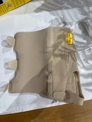 FUTURO Muñequera Metacarpiana Reversible 3M
