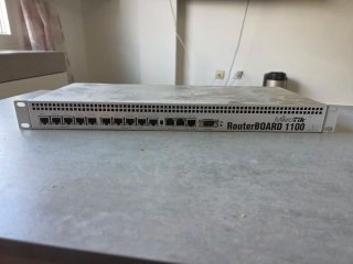MikroTik RouterBOARD 1100AHx2