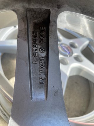 llantas 18” 5x108 ET6 8.5J