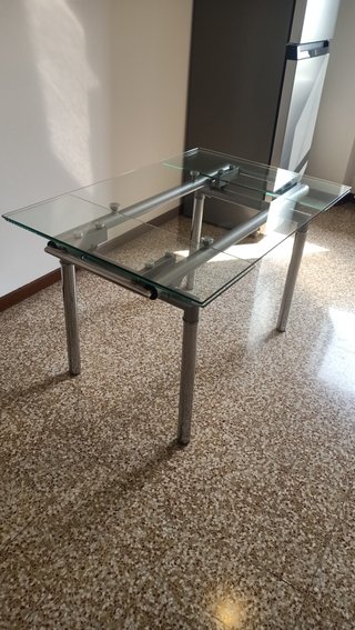 Tavolo Effezeta allungabile in vetro