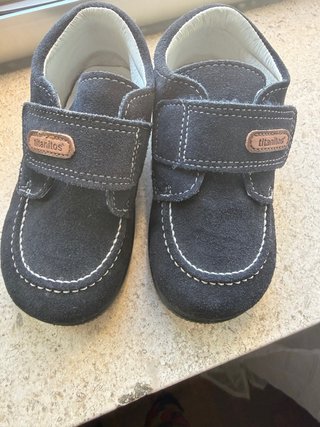 Sapatos Titanitos Azuis Escuros Tamanho 24