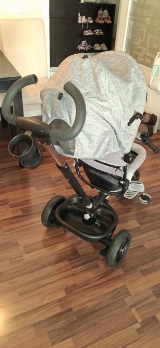 Triciclo evolutivo Kinderkraft gris
