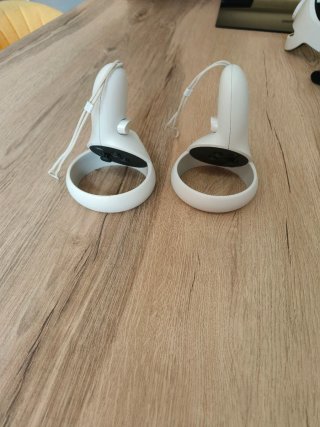 Occhiali Meta Quest 256GB + Cinturino Ergonomico + Scatola