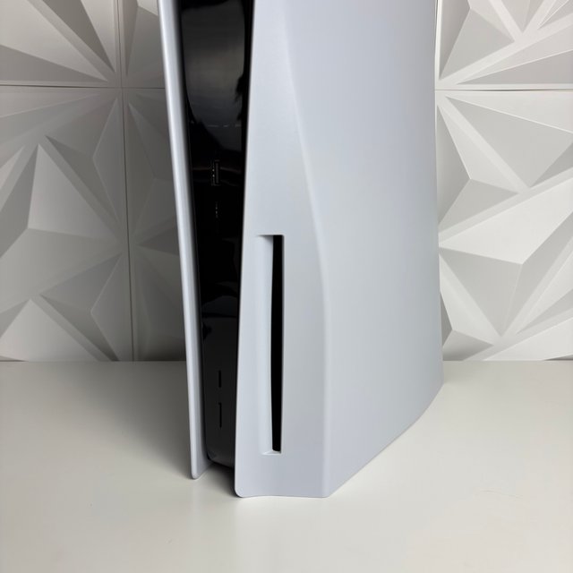 PlayStation 5 825GB | 2 Controller | Come Nuovo