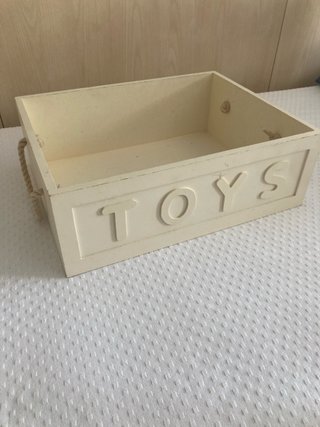 Cajón de madera para juguetes