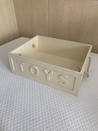 Cajón de madera para juguetes