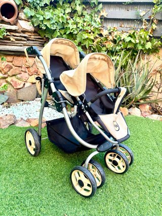 Carrito gemelar de juguete