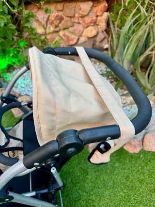 Carrito gemelar de juguete