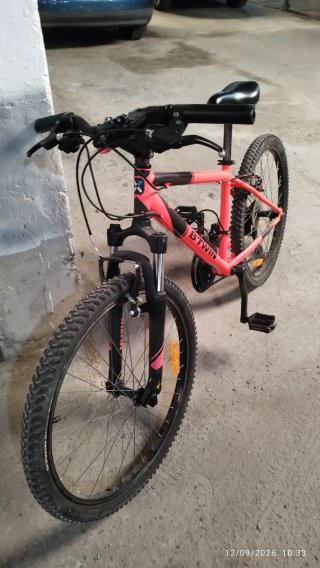 Bicicleta infantil B'TWIN roja