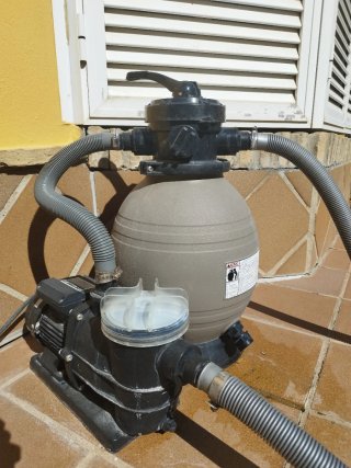 Depuradora piscina arena y gomas nuevas