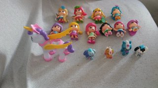 Lote Figuras Muñecas Pin y Pon Accesorios