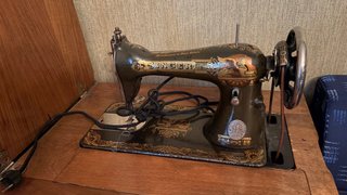 Máquina de coser Singer antigua