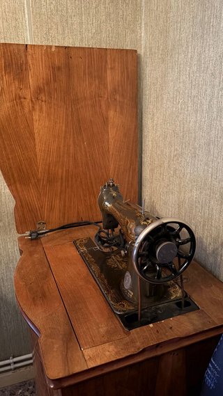 Máquina de coser Singer antigua