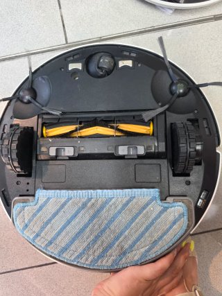 Robot Aspirador DEEBOT