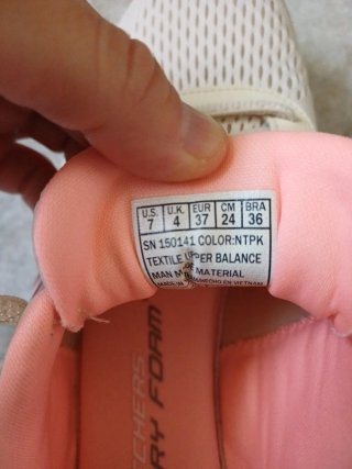 Zapatillas Skechers Beige y Rosa Talla 37
