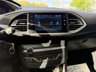 Peugeot 308 2021