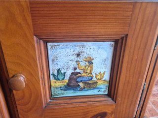 Mueble auxiliar decorativo madera y cerámica