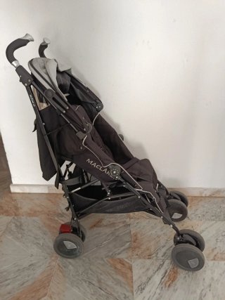 Carrito de paseo Maclaren negro