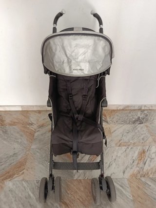 Carrito de paseo Maclaren negro