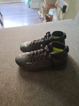 Botas de fútbol Nike Mercurial niño Negras talla 3