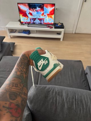 Jordan 4 Retro SB Verde Blanco