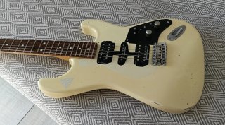 Guitarra Eléctrica Strato Color Crema