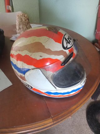 Casco de moto ARAI Alex criville vintage