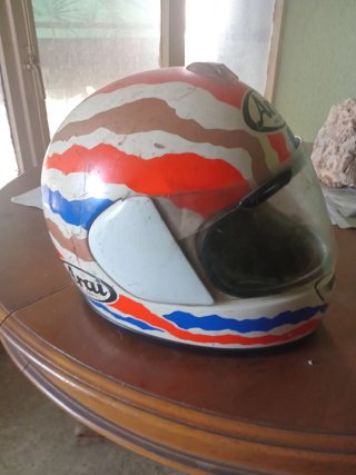 Casco de moto ARAI Alex criville vintage