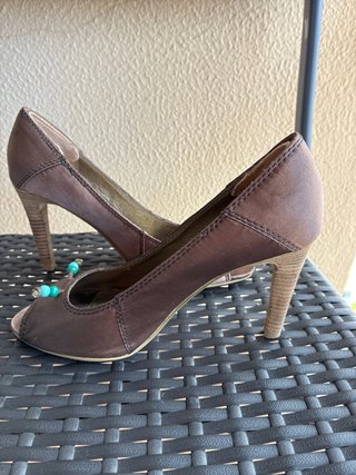 Zapatos de tacón Replay marrones con detalles