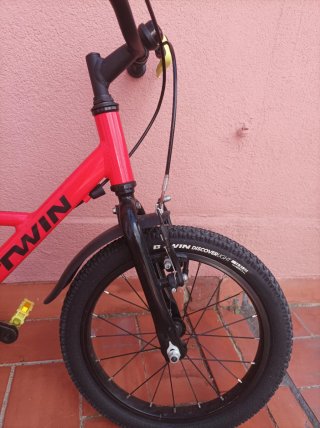 Bicicleta infantil roja Btwin