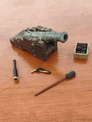 Corsario con garfio y cañón