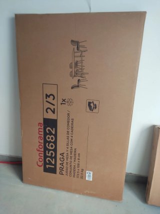 Mesa Conforama Praga. SIN SILLAS