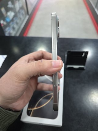 iPhone 16 Pro Max 256GB Natural Titanio