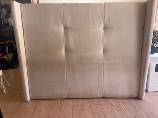 Cabecero de tela beige cama de 150