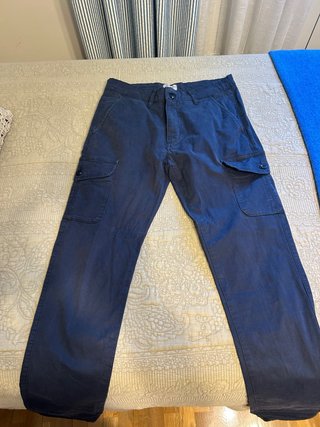 Pantalón cargo azul