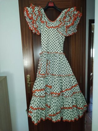 Traje de gitana verde y blanco