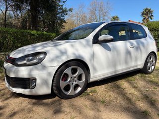 Volkswagen Golf 210cv