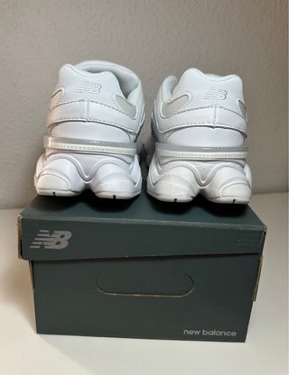 New Balance 9060 Blancas Talla 42