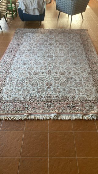 Alfombra estilo persa beige y rosa