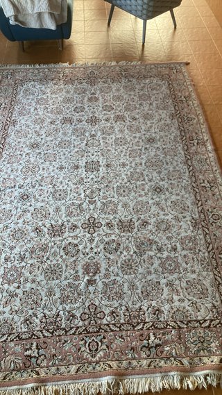 Alfombra estilo persa beige y rosa