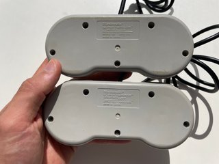x2 Controllers Super Nintendo SNES Super Famicom O