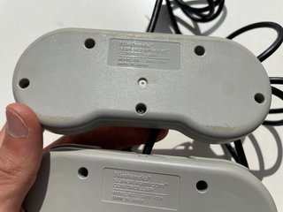 x2 Controllers Super Nintendo SNES Super Famicom O