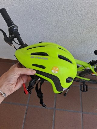 Bicicleta de montaña infantil verde + casco