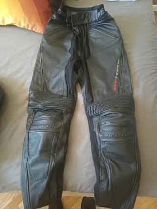 Mono de cuero REV'IT! talla 34