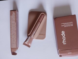Rhode Snap-On Lip Case + Tint Toast