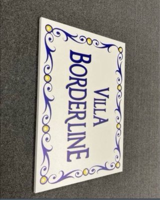 Cartel Villa Borderline La Que Se Avecina