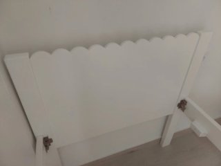 Cama 90cm individual blanca con somier