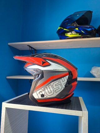 Casco de moto integral